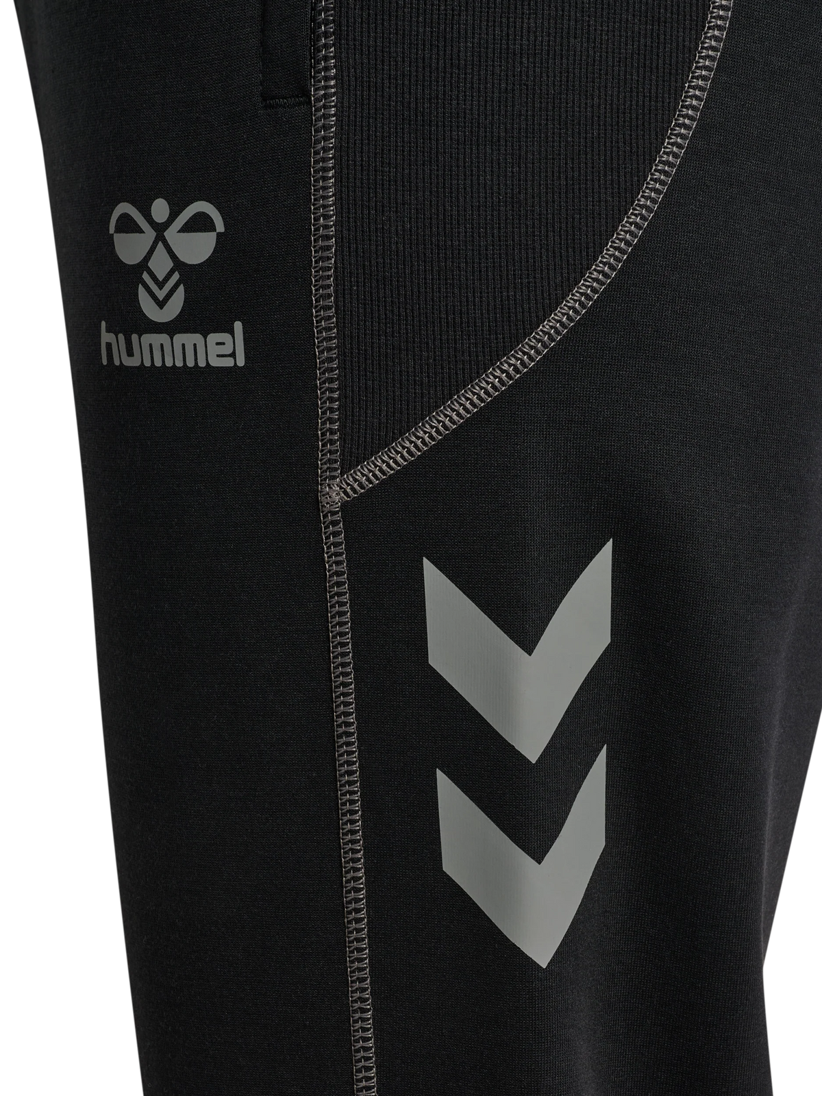 HUMMEL| PANTALONES PASEO 26-27
